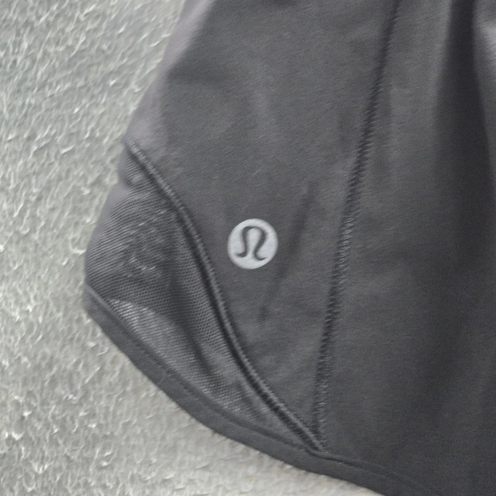 Lululemon Women‎ Activewear Shorts 4 Black Hotty Hot Low Rise Lined LW7ARLT02